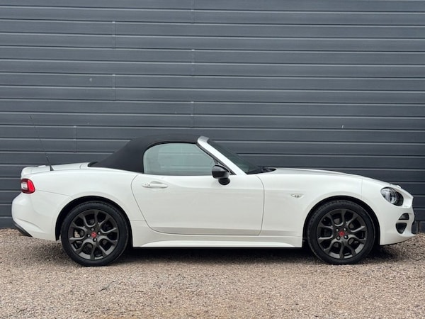 Used Fiat 124 Spider 2016 for sale - 75573832: Photo 8