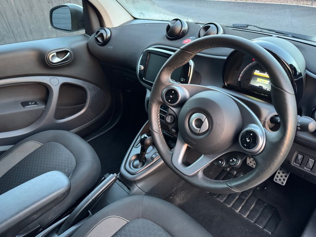 Used smart fortwo 2022 for sale - 76950448: Photo 4