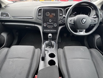 Used Renault Megane 2019 for sale - 75855080: Photo