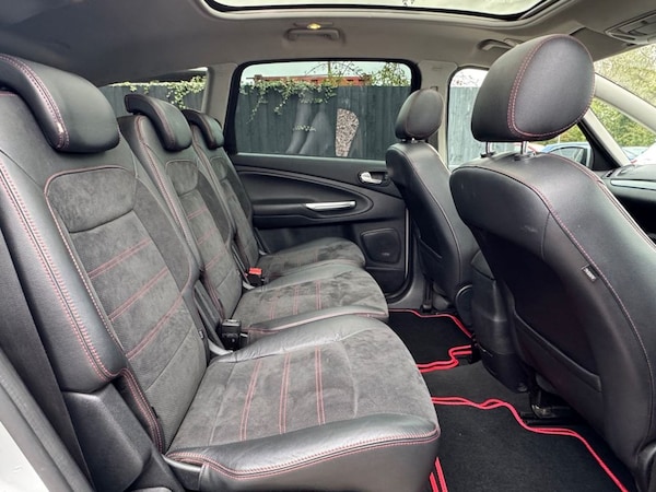 Used Ford S-Max 2013 for sale - 76148112: Photo 18