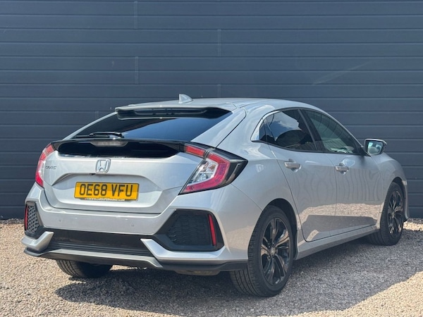 Used Honda Civic 2019 for sale - 74580474: Photo 11