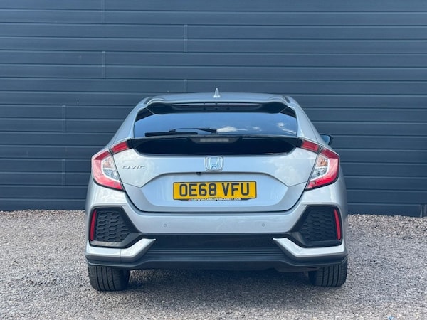 Used Honda Civic 2019 for sale - 74580474: Photo 12