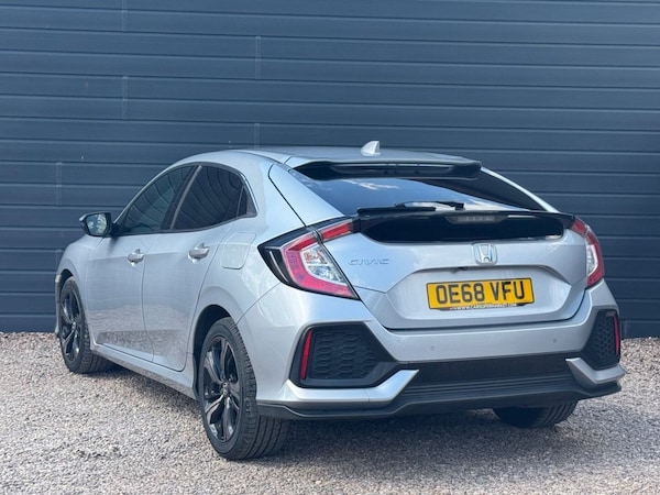 Used Honda Civic 2019 for sale - 74580474: Photo 13