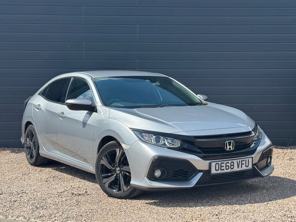 Used Honda Civic 2019 for sale - 74580474: Photo 8