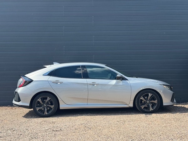 Used Honda Civic 2019 for sale - 74580474: Photo 9