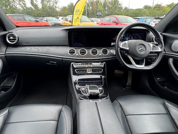 Used Mercedes-Benz E Class 2017 for sale - 75573853: Photo 4