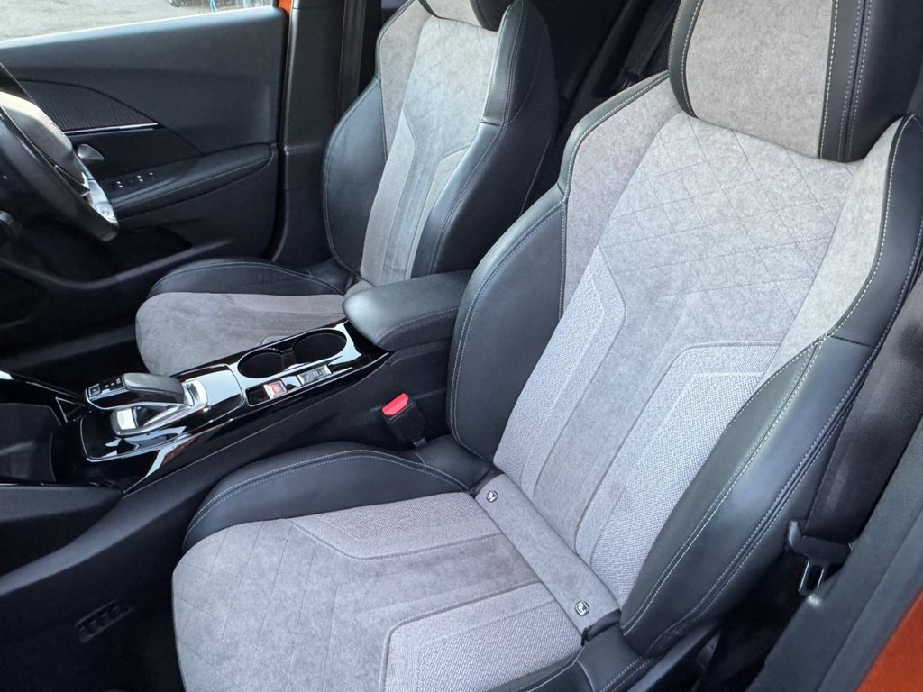 Used Peugeot E-2008 2020 for sale - 76986176: Photo 16