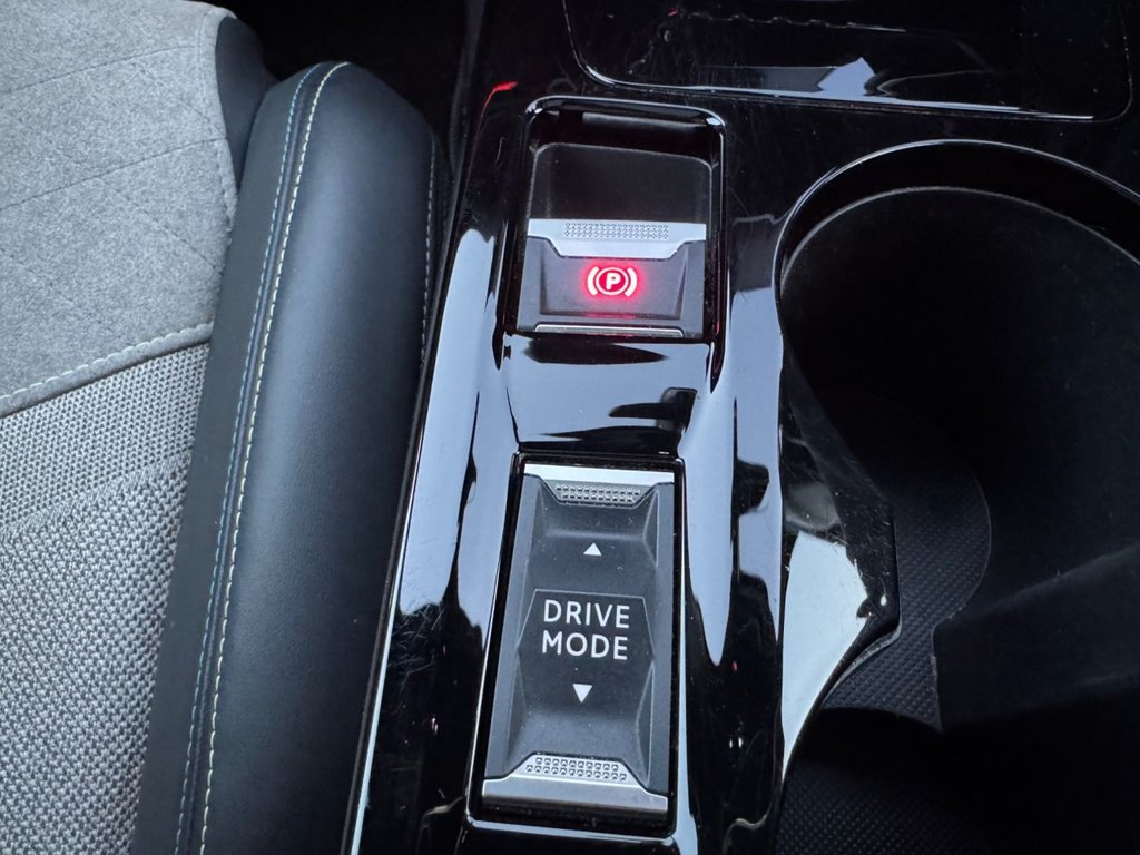 Used Peugeot E-2008 2020 for sale - 76986176: Photo 27