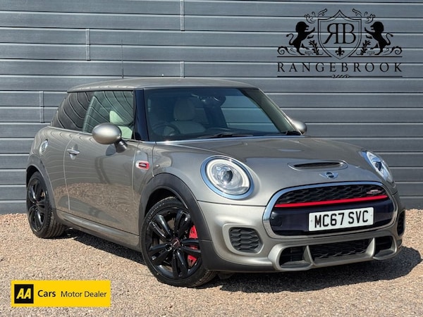 Used MINI Hatch 2017 for sale - 74209744: Photo 1
