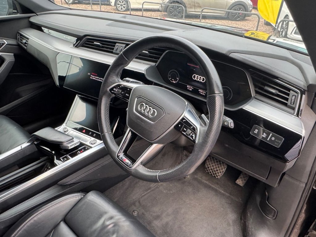 Used Audi e-tron 2021 for sale - 76147729: Photo 14