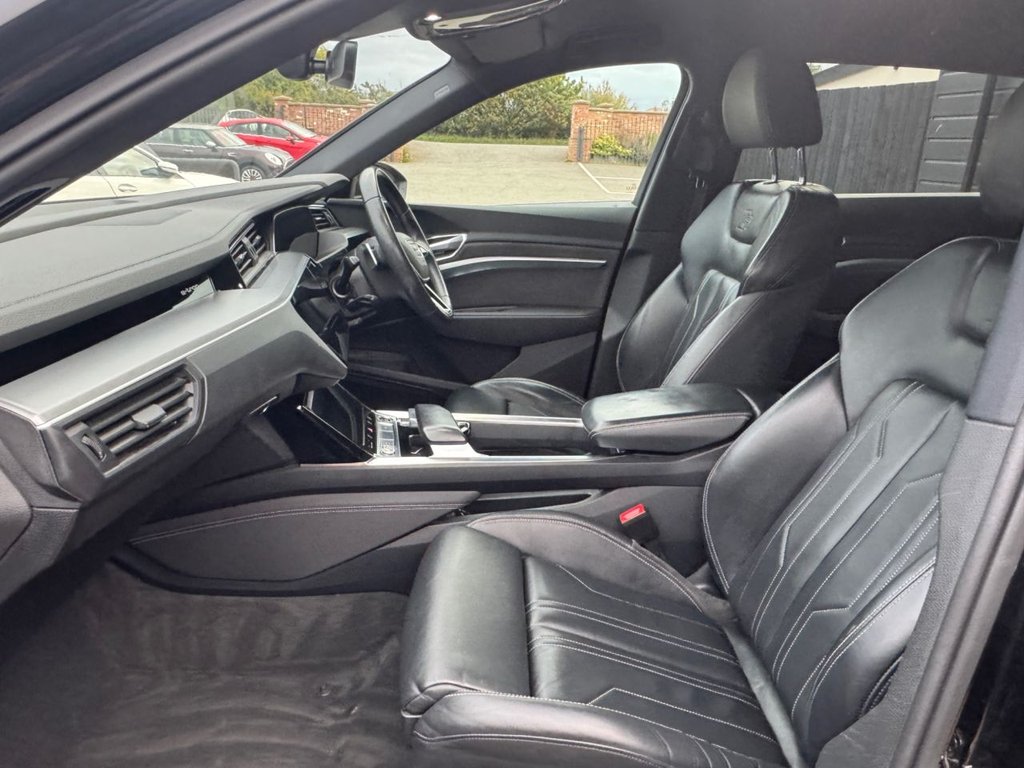 Used Audi e-tron 2021 for sale - 76147729: Photo 15