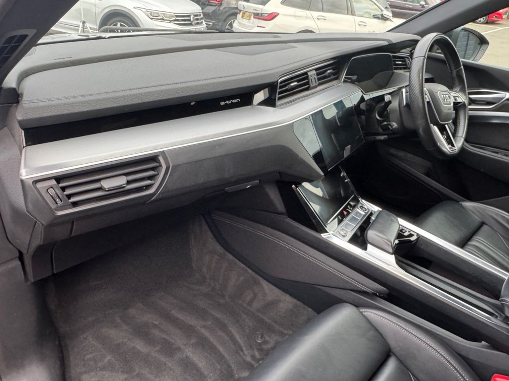 Used Audi e-tron 2021 for sale - 76147729: Photo 16