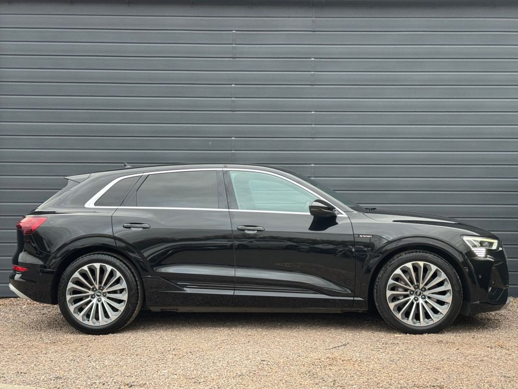 Used Audi e-tron 2021 for sale - 76147729: Photo 8