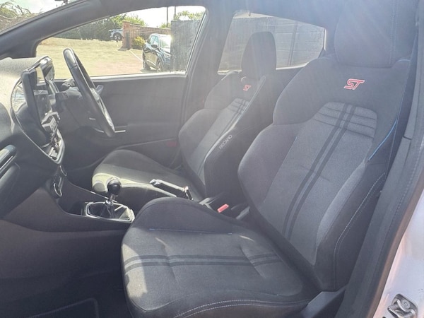 Used Ford Fiesta 2018 for sale - 74580402: Photo 15