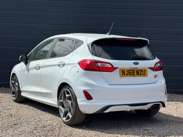 Used Ford Fiesta 2018 for sale - 74580402: Photo 3