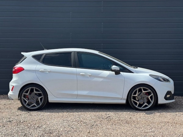 Used Ford Fiesta 2018 for sale - 74580402: Photo 8