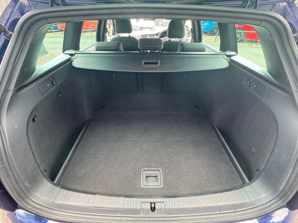 Used Volkswagen Golf 2018 for sale - 76406163: Photo 21