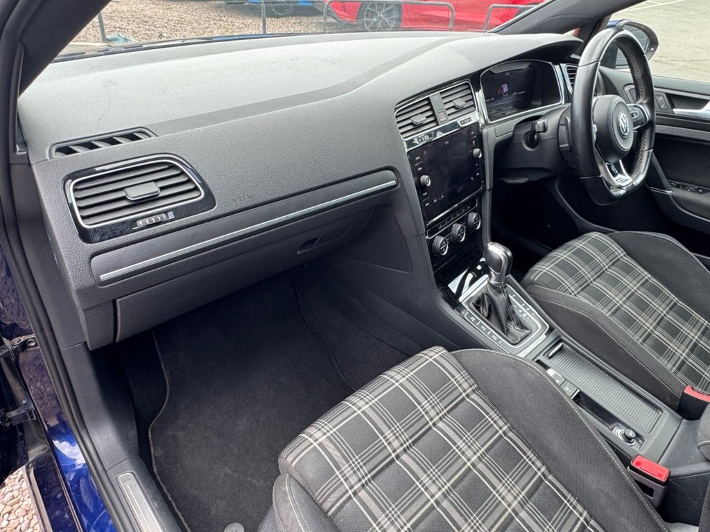 Used Volkswagen Golf 2018 for sale - 76406163: Photo 24