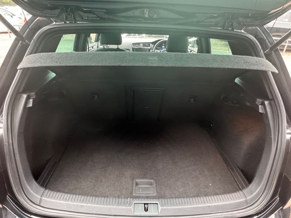 Used Volkswagen Golf 2019 for sale - 76147724: Photo 23