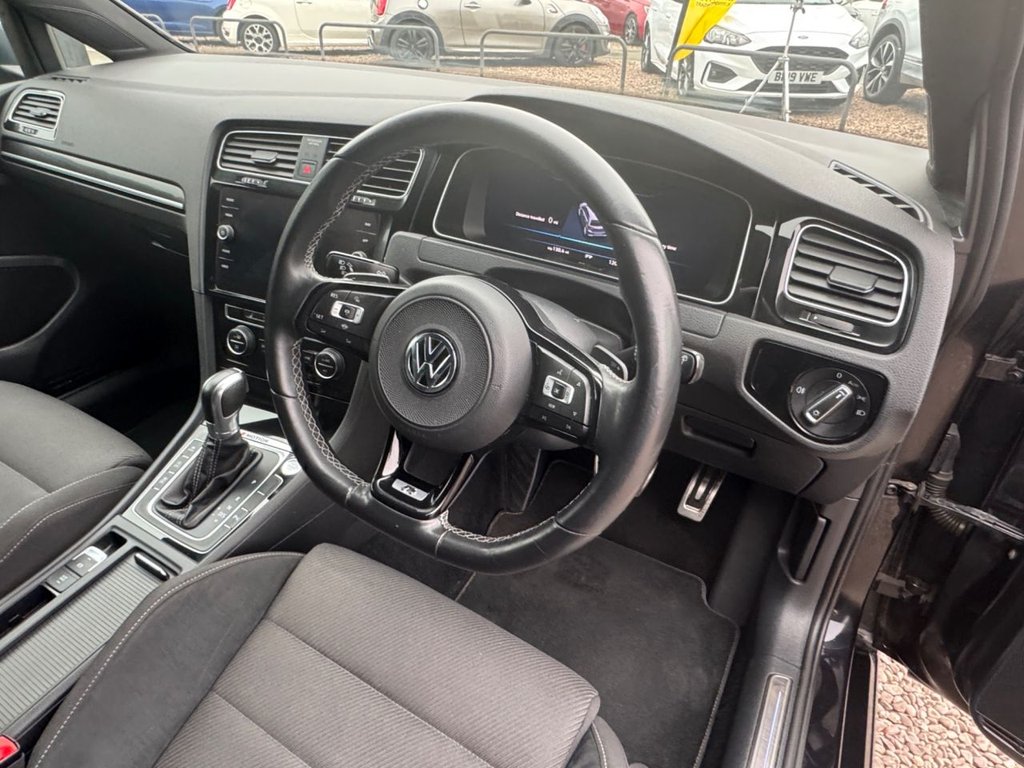 Used Volkswagen Golf 2019 for sale - 76147724: Photo 24