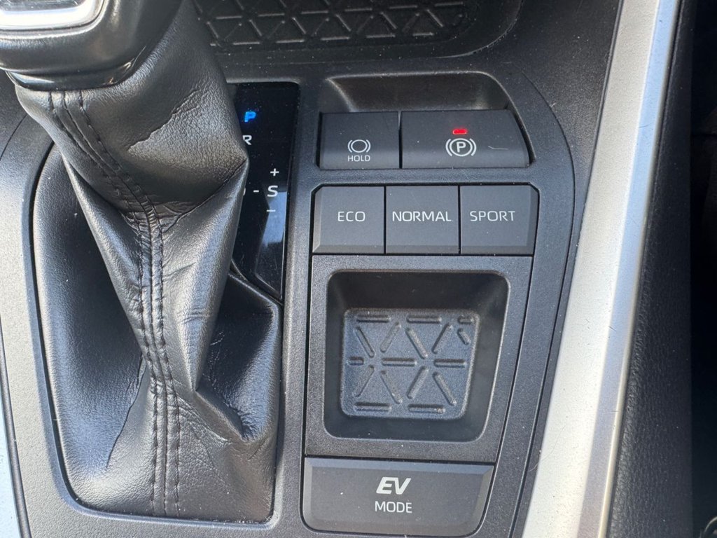 Used Toyota RAV4 2020 for sale - 76018847: Photo 26