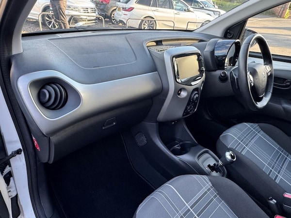 Used Peugeot 108 2016 for sale - 76147721: Photo 16