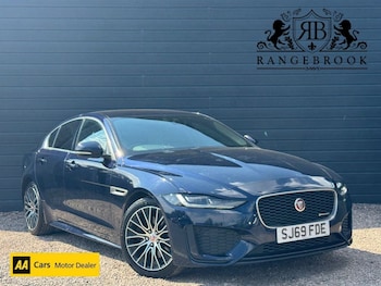 Used Jaguar XE 2019 for sale - 79103782: Photo