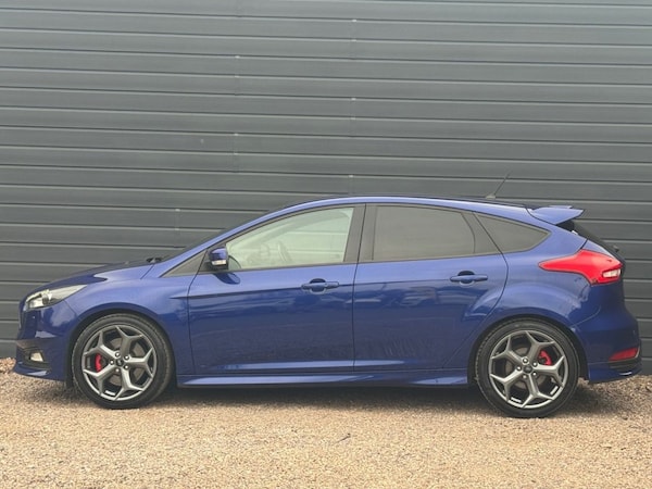 Used Ford Focus 2017 for sale - 76148125: Photo 11