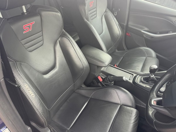 Used Ford Focus 2017 for sale - 76148125: Photo 18