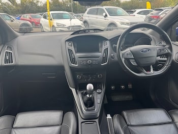 Used Ford Focus 2017 for sale - 76148125: Photo 4