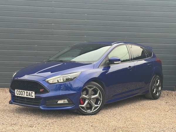 Used Ford Focus 2017 for sale - 76148125: Photo 5