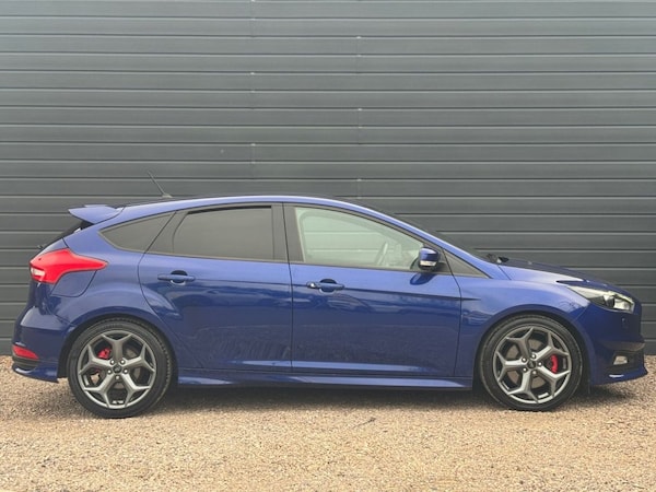 Used Ford Focus 2017 for sale - 76148125: Photo 8