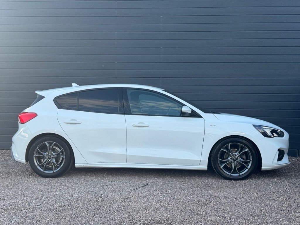 Used Ford Focus 2019 for sale - 76148128: Photo 8