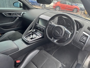 Used Jaguar F-Type 2018 for sale - 75739048: Photo