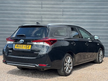 Used Toyota Auris 2018 for sale - 75924105: Photo