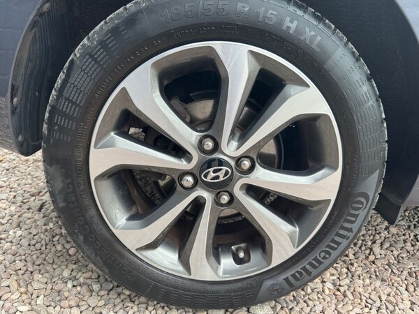 Used Hyundai i10 2019 for sale - 75111133: Photo 14