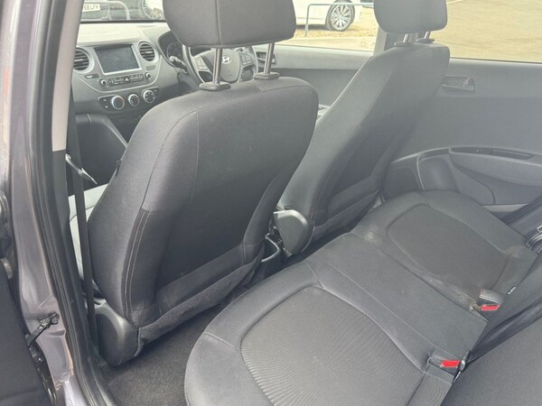 Used Hyundai i10 2019 for sale - 75111133: Photo 23
