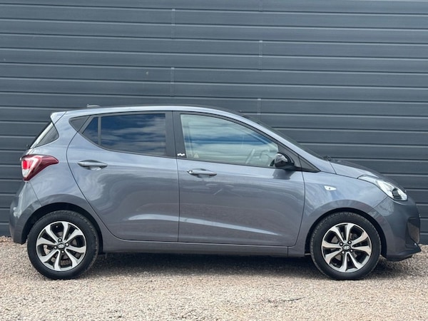Used Hyundai i10 2019 for sale - 75111133: Photo 8