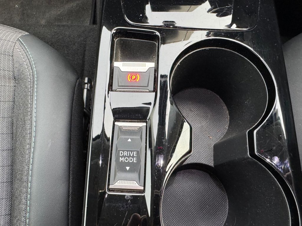 Used Peugeot E-2008 2021 for sale - 76950452: Photo 20