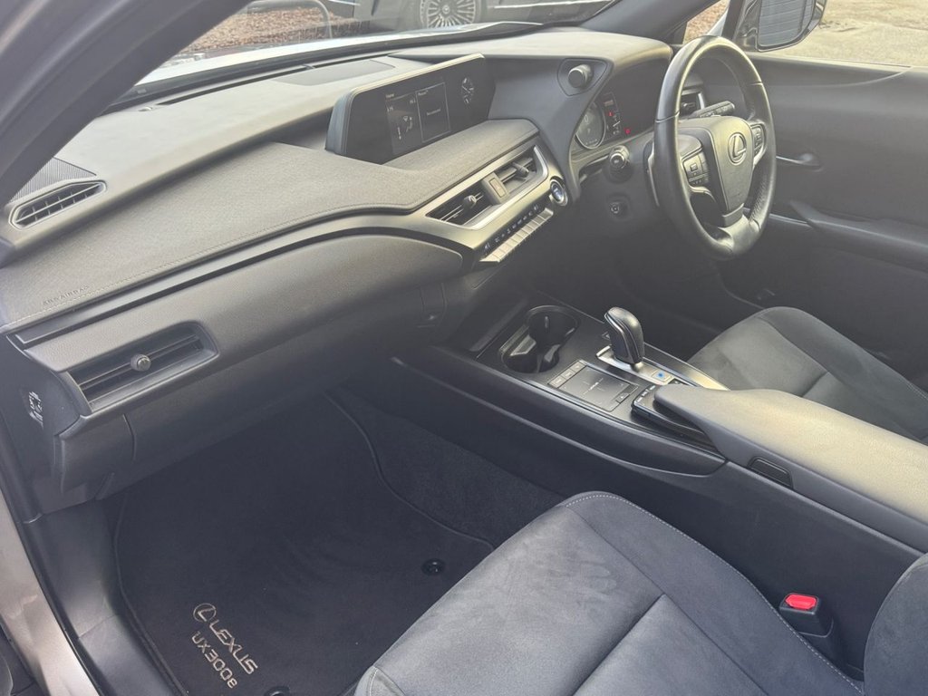Used Lexus UX 2023 for sale - 77422156: Photo 15