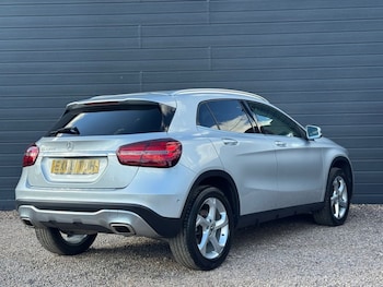Used Mercedes-Benz GLA 2018 for sale - 76018788: Photo 3
