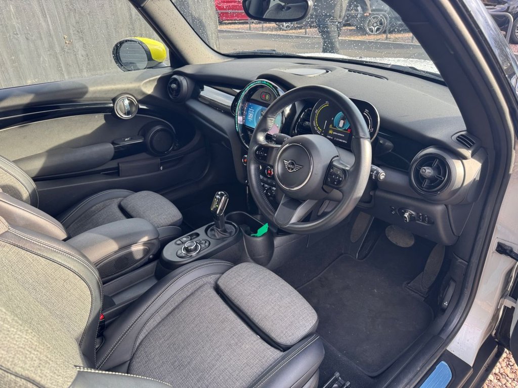 Used MINI Electric Hatch 2021 for sale - 77153705: Photo 13