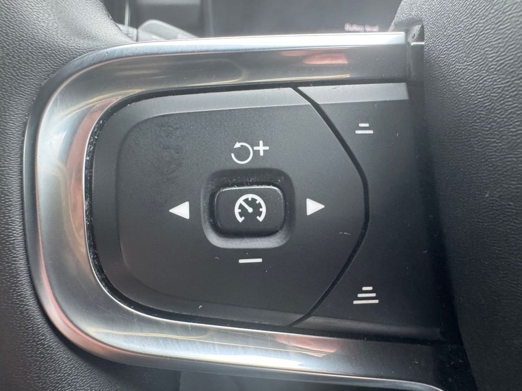 Used Volvo XC40 2022 for sale - 77276415: Photo 26