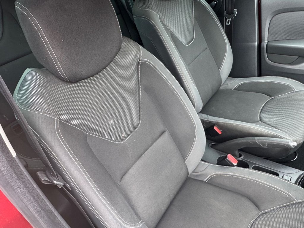 Used Renault Clio 2019 for sale - 76569856: Photo 13