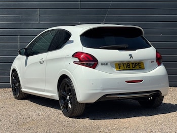 Used Peugeot 208 2018 for sale - 79186816: Photo