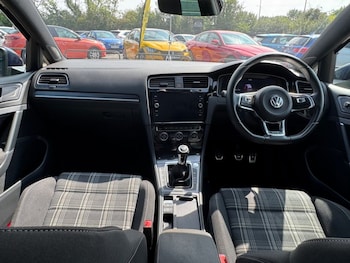 Used Volkswagen Golf 2018 for sale - 75515456: Photo
