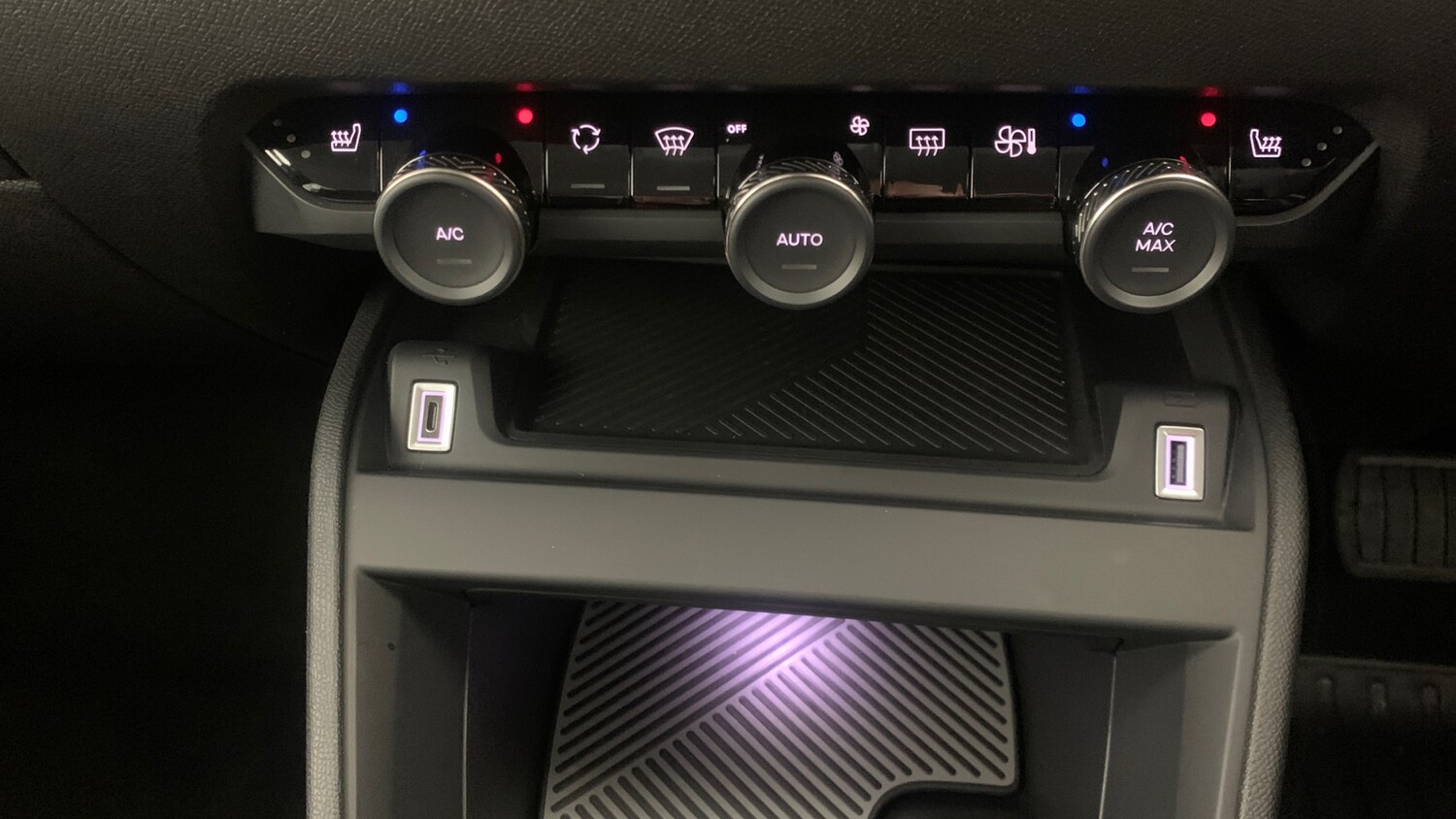 Used Citroen C4 2024 for sale - 76168046: Photo 29