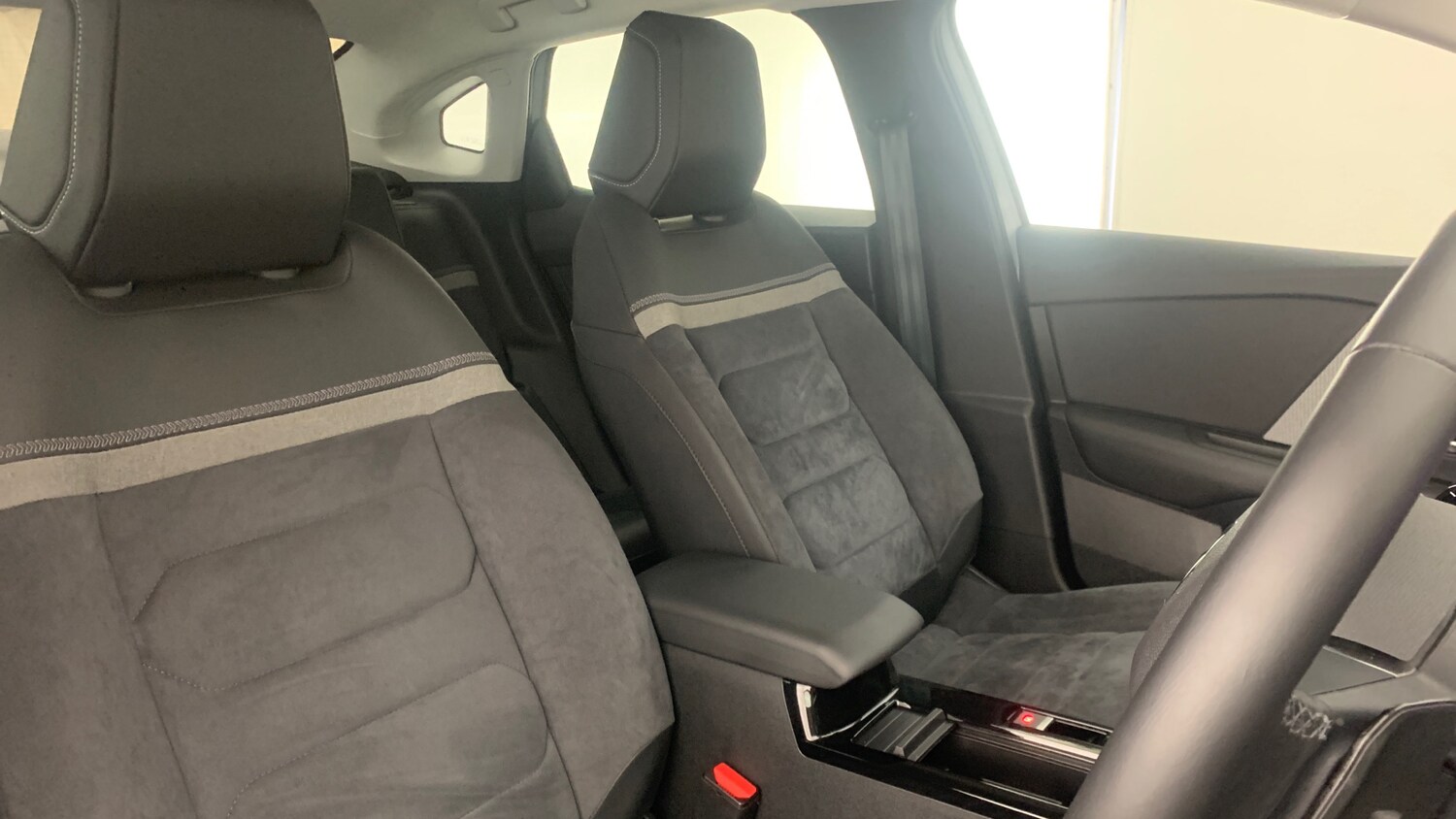 Used Citroen C4 2024 for sale - 76168046: Photo 37