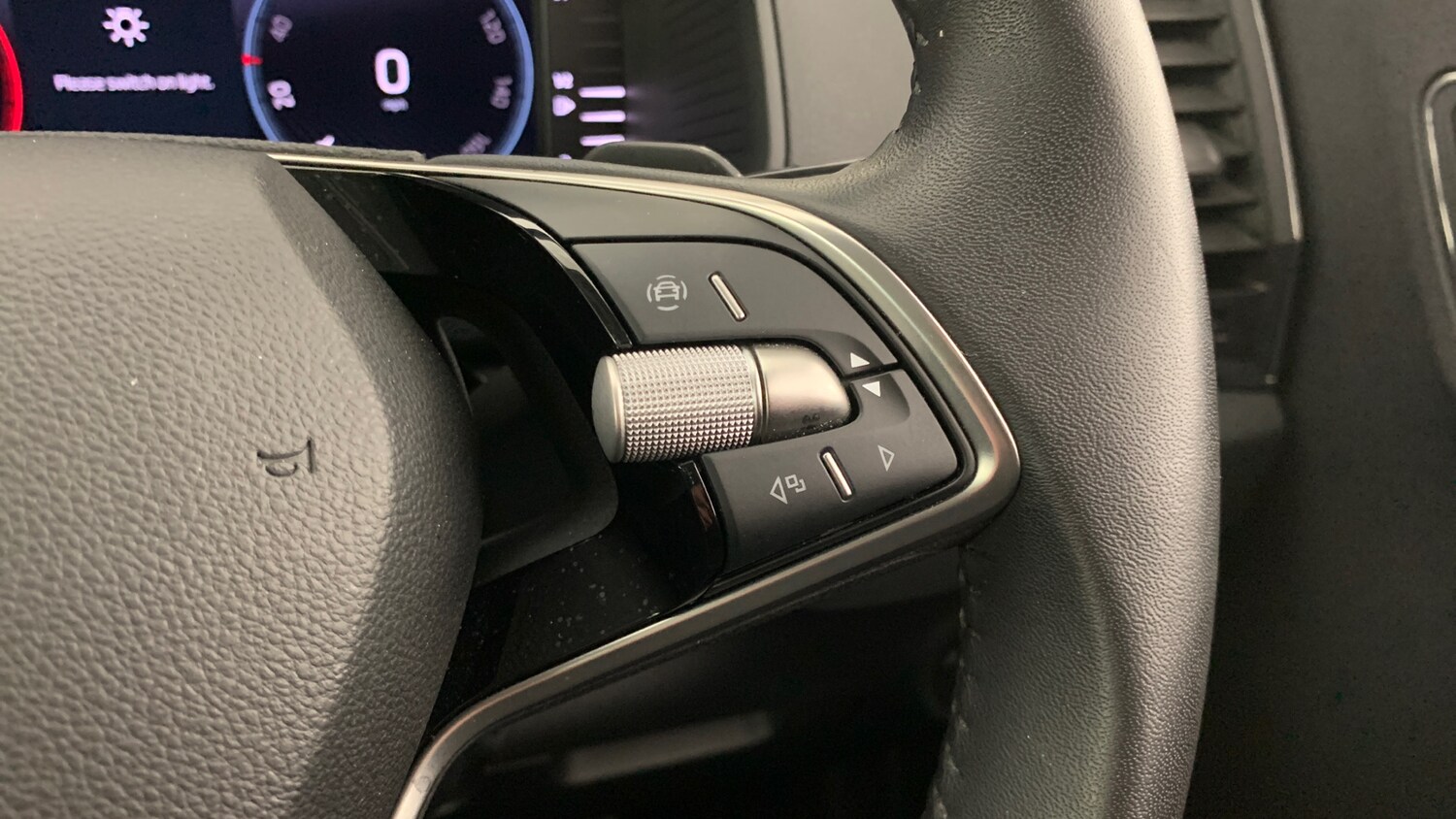 Used Skoda Karoq 2024 for sale - 76110319: Photo 18