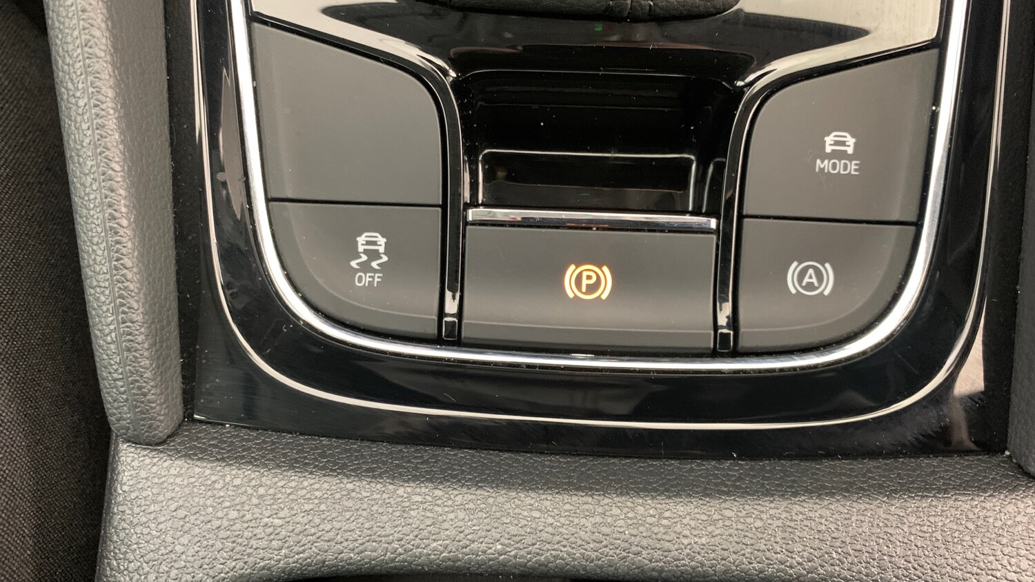 Used Skoda Karoq 2024 for sale - 76110319: Photo 33